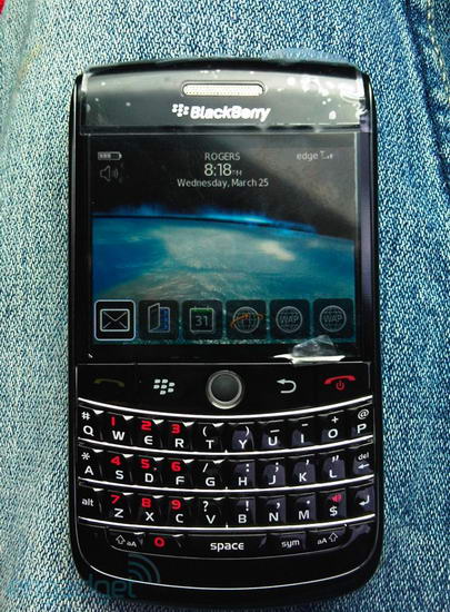 "���������" ���� BlackBerry Onyx