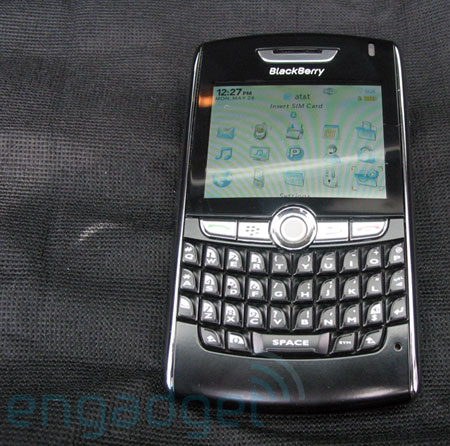 ������ ������ ���� BlackBerry 8820